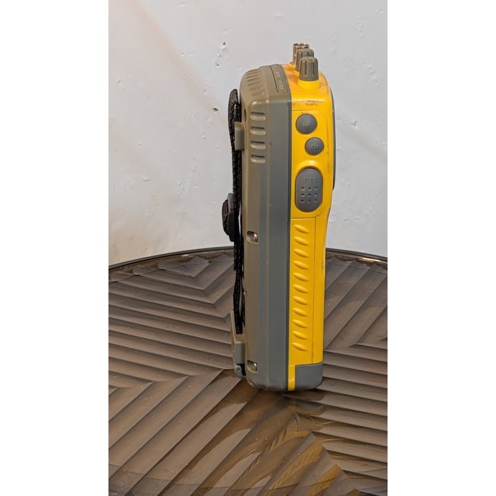 RadioShack CB Transceiver Unisex OS Yellow Fair 40 Channel Handheld 21-1679 - Picture 3 of 7